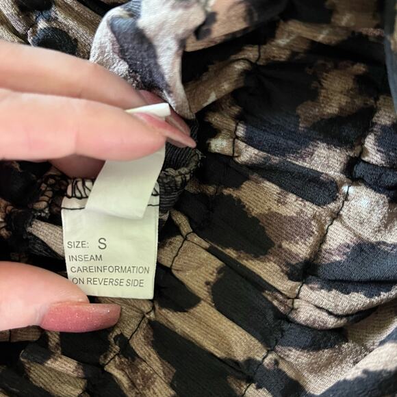 Shein Brown Paperbag Waist Leopard Animal Print Pool Vacation Shorts Size Small - Picture 6 of 6